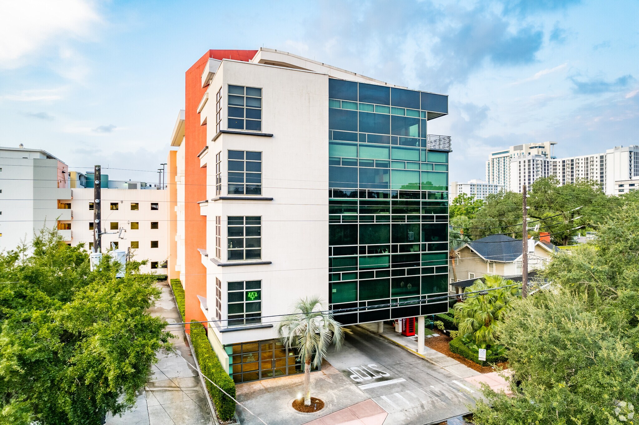 622 E Washington St, Orlando, FL à louer Photo principale– Image 1 sur 6