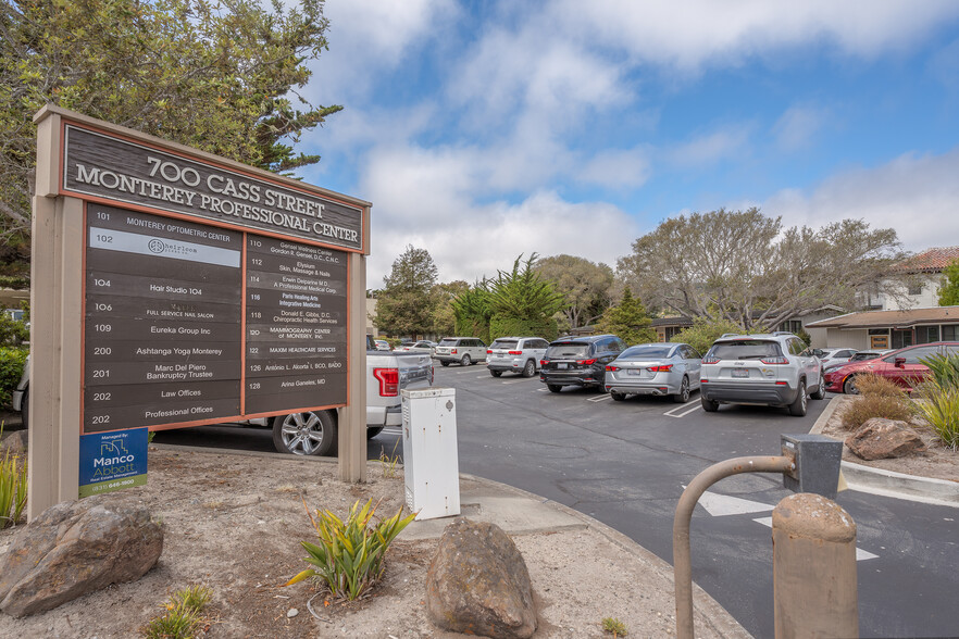 700 Cass St, Monterey, CA à louer - Photo de l’immeuble – Image 2 sur 7