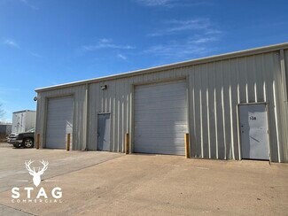 Plus de détails pour 3916 E McKinney St, Denton, TX - Industriel/Logistique à louer