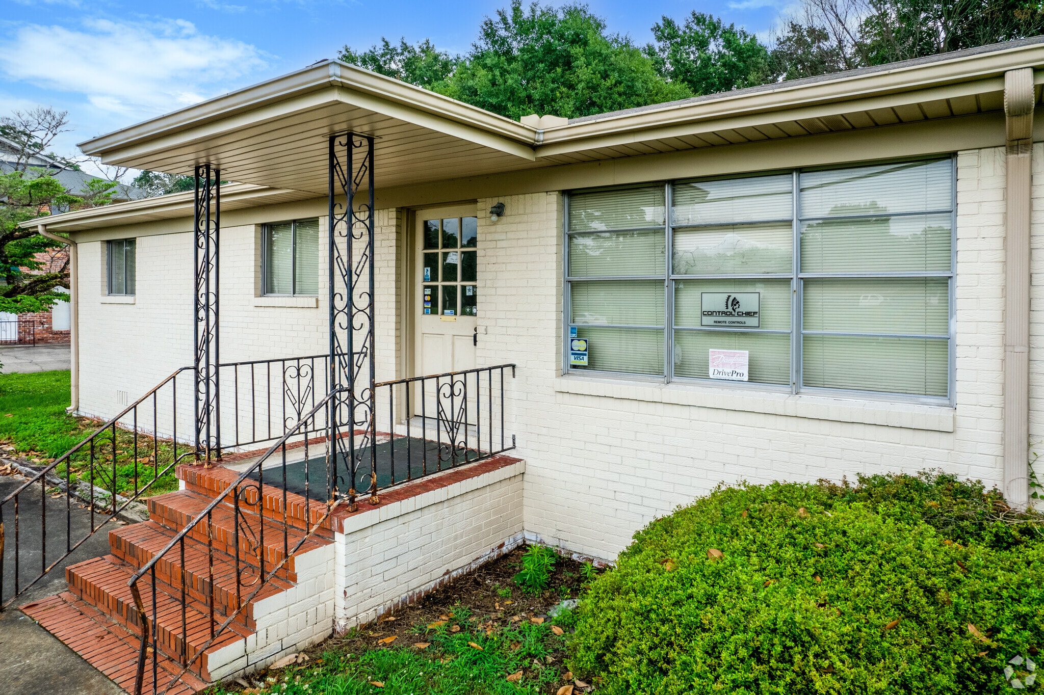 1401 Thompson Cir, Gardendale, AL à vendre Photo principale– Image 1 sur 25
