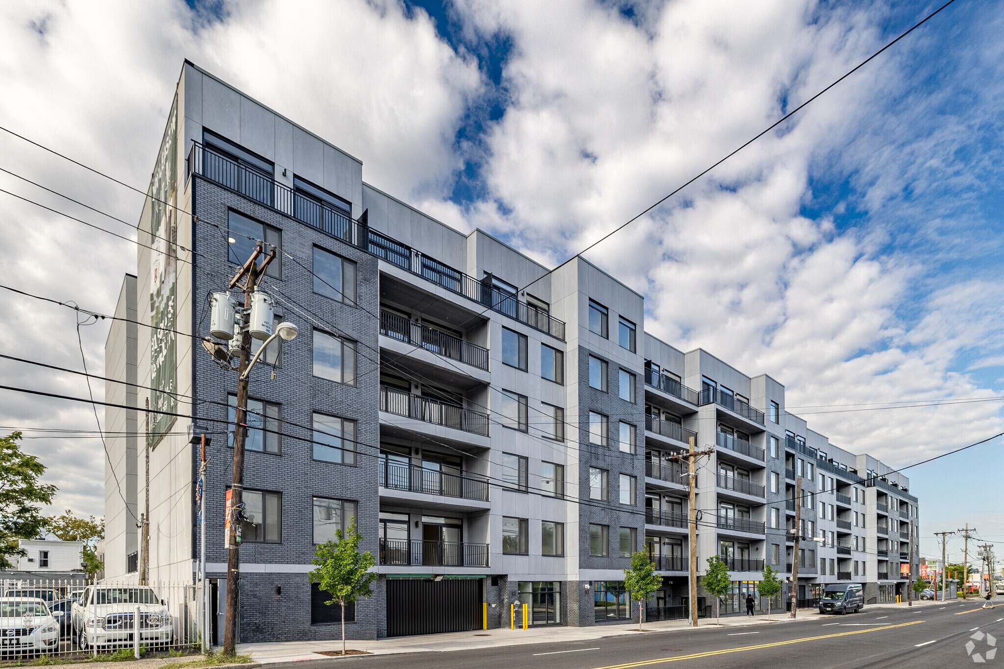 873 Communipaw Ave, Jersey City, NJ à louer Photo principale– Image 1 sur 37