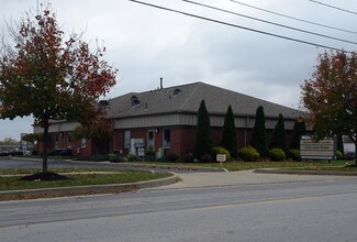 Plus de détails pour 136 N Ridge St, Monroeville, OH - Bureau à louer