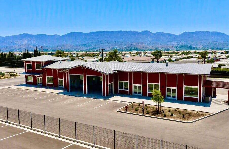 35-39 E Telegraph Rd, Fillmore, CA à louer - Photo de l’immeuble – Image 2 sur 15