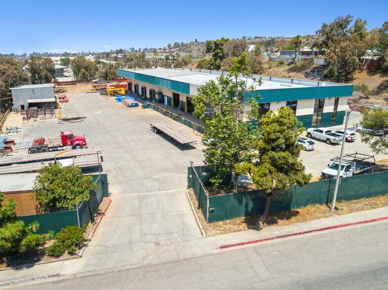 1872 Nirvana Ave, Chula Vista, CA à louer - Photo de l’immeuble – Image 2 sur 6
