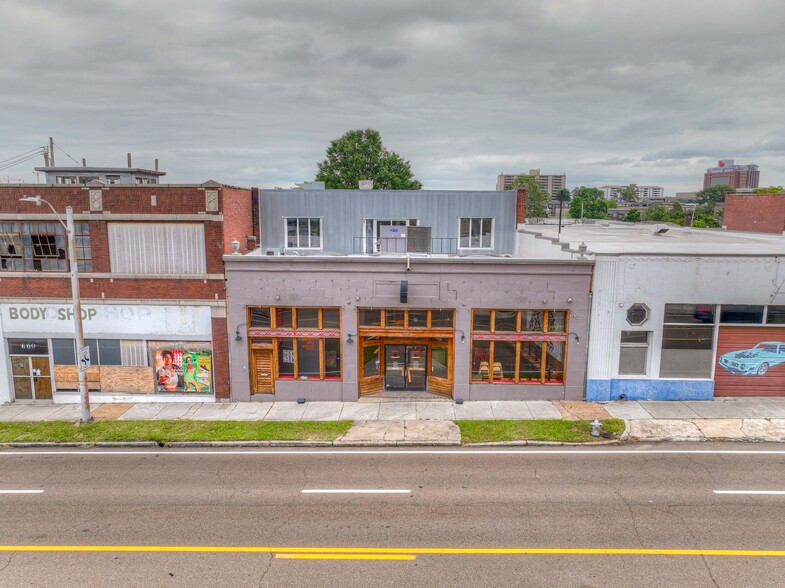 668 Union Ave, Memphis, TN à louer - Photo de l’immeuble – Image 1 sur 6
