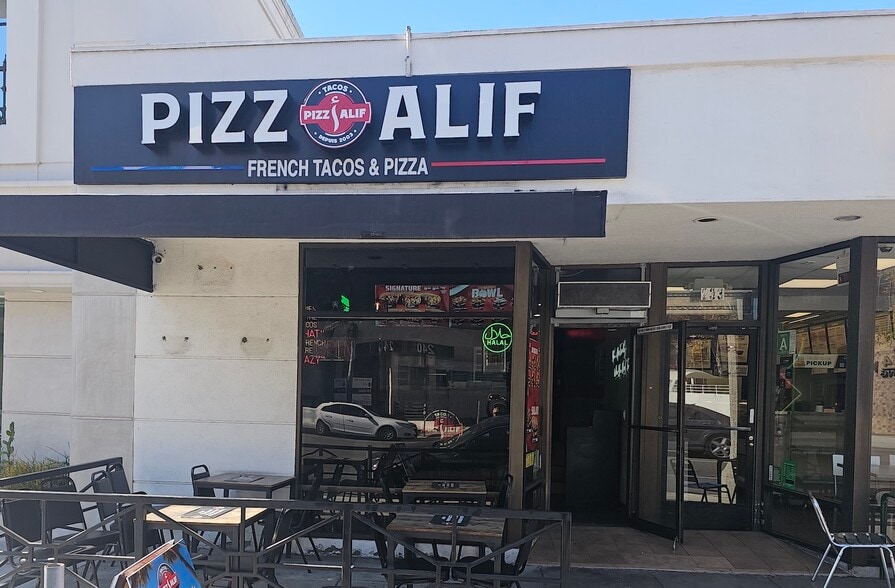 233 S La Cienega Blvd, Beverly Hills, CA à louer - Photo de l’immeuble – Image 1 sur 12