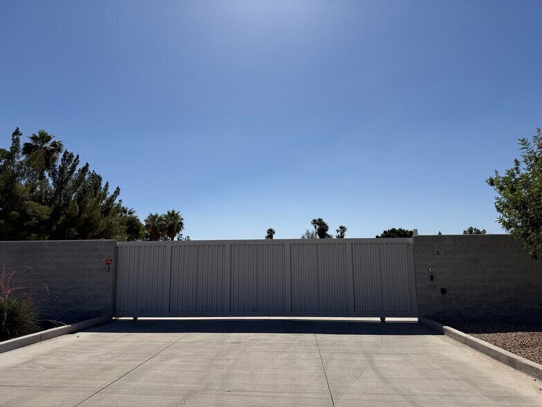 2060 S Vineyard, Mesa, AZ à louer - Photo de l’immeuble – Image 3 sur 13