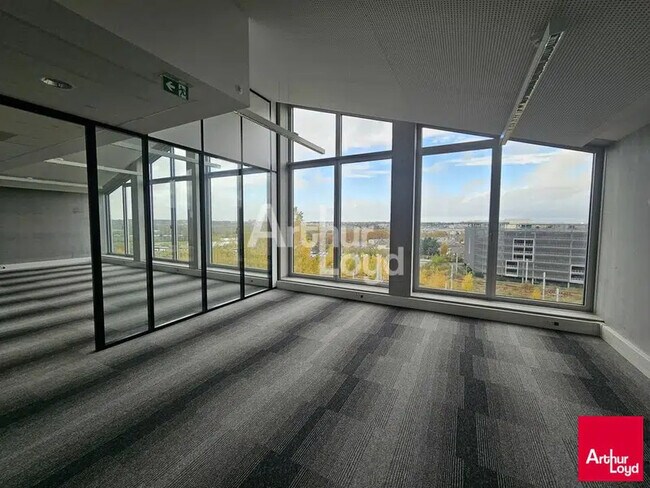 Plus de détails pour Bureau à vendre