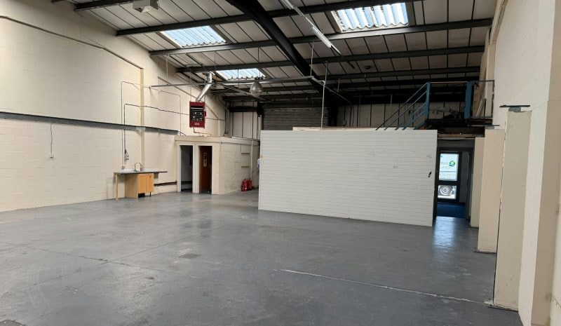 Tatton Ct, Warrington, CHS WA1 4RR - Lot 14 -  - Photo intérieure - Image 1 of 2