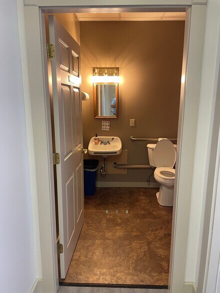 41 Depot St, Bridgton, ME à louer - Photo de l’immeuble – Image 2 sur 8