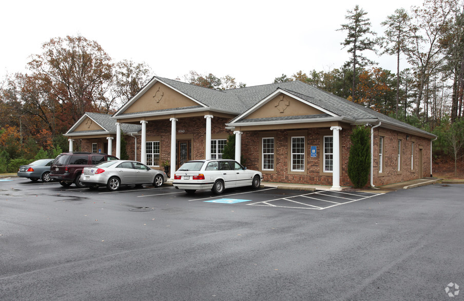 4536 Nelson Brogdon Blvd, Sugar Hill, GA à vendre - Photo principale – Image 1 sur 5