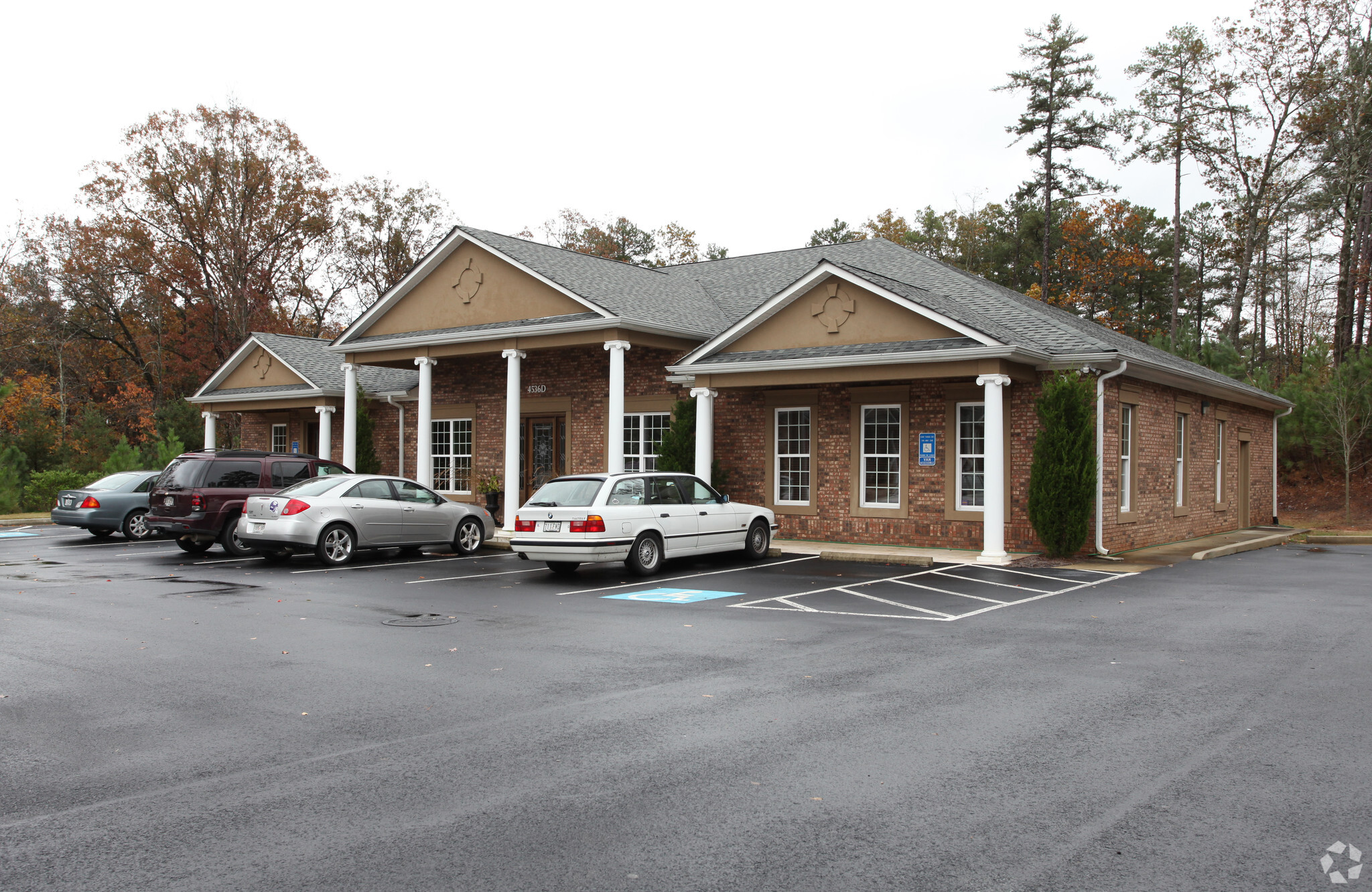 4536 Nelson Brogdon Blvd, Sugar Hill, GA à vendre Photo principale– Image 1 sur 6