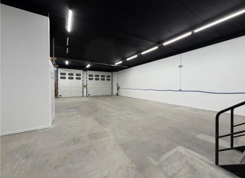 Local d'activités dans Brignais à vendre - Photo intérieure – Image 2 sur 7