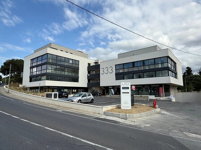 Plus de détails pour 333 Avenue Marcel Paul (Rd 63), La Seyne-sur-Mer - Bureau à louer