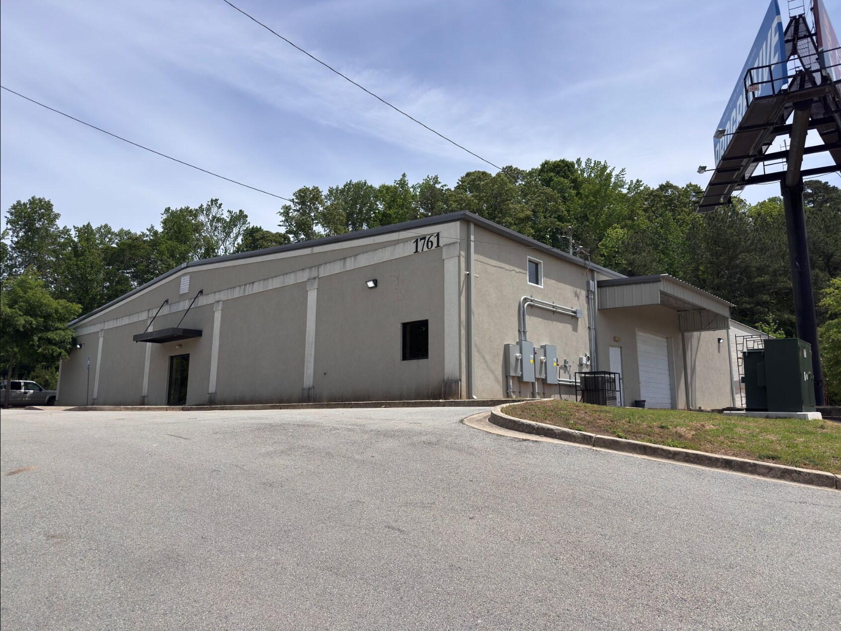 1761 Peachtree Industrial Blvd, Buford, GA à louer Photo de l’immeuble– Image 1 sur 10