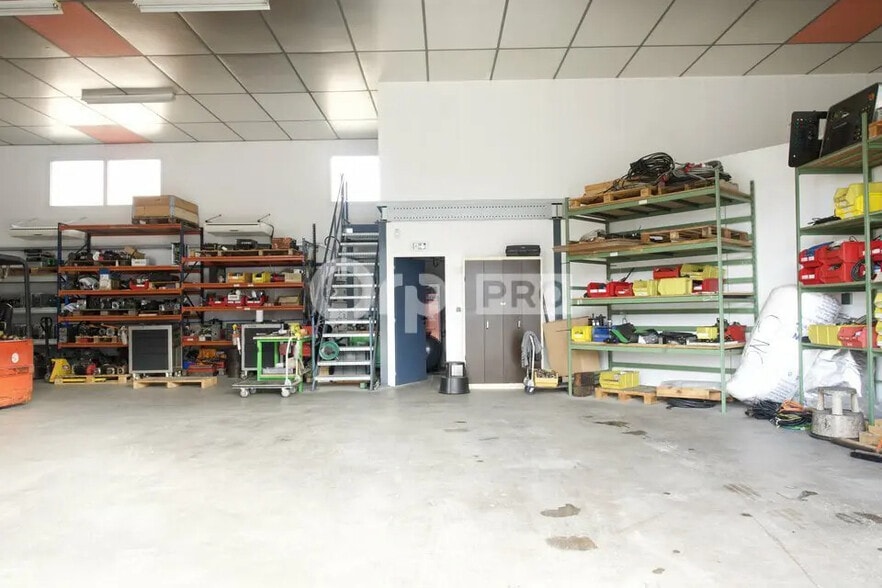 Bureau dans Toussieu à louer - Photo intérieure – Image 2 sur 24