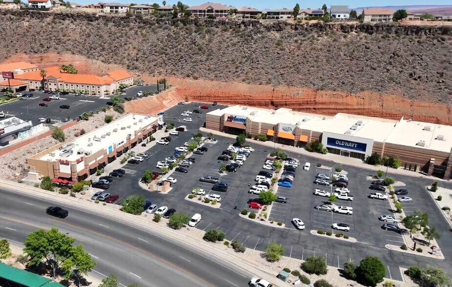100 S River Rd, St George, UT à louer - Photo de l’immeuble – Image 3 sur 6