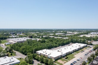 60 Plant Ave, Hauppauge, NY - VUE AÉRIENNE  vue de carte