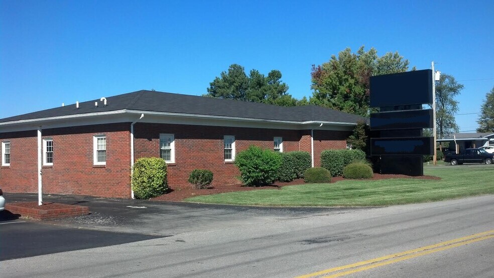 1901 Scottsville Rd, Bowling Green, KY à louer - Photo de l’immeuble – Image 3 sur 4