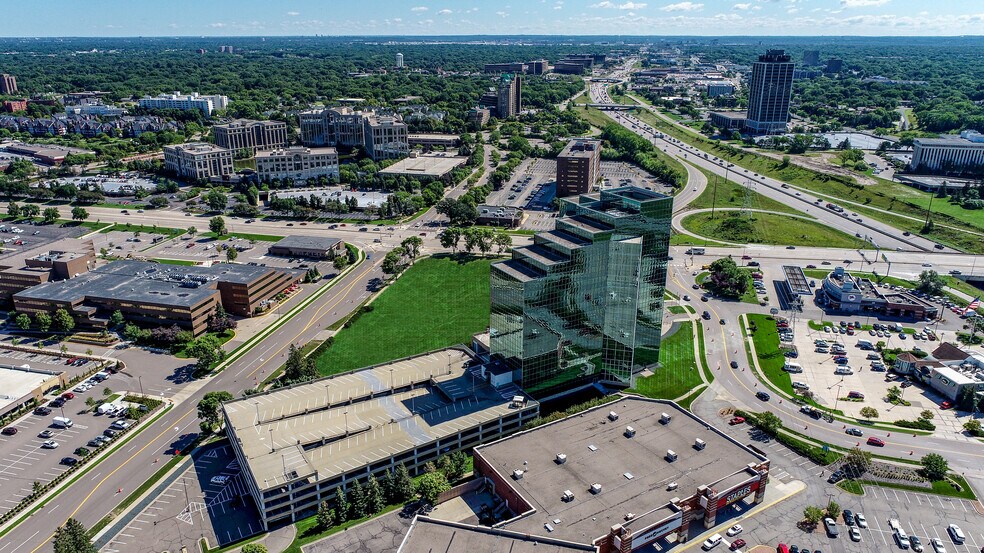 7760 France Ave S, Bloomington, MN à louer - Aérien – Image 2 sur 15