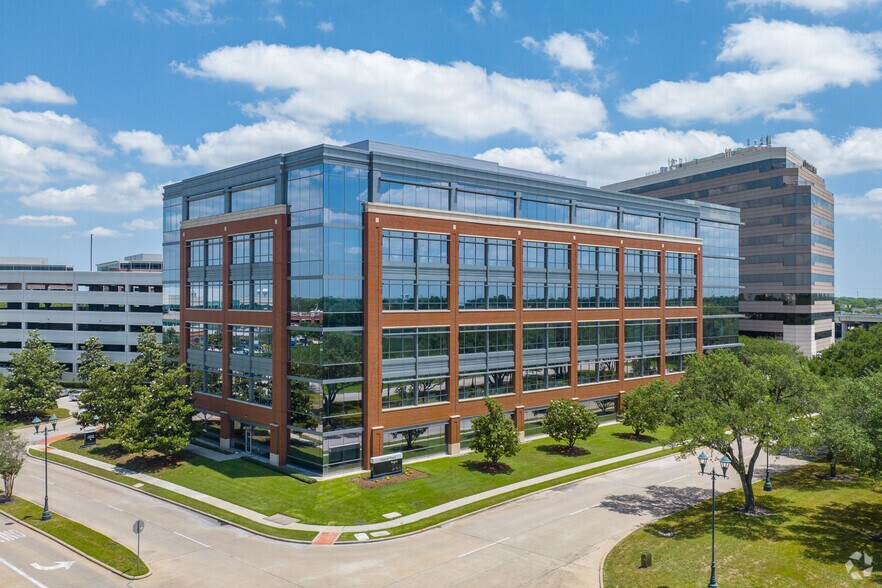 3 Sugar Creek Center Blvd, Sugar Land, TX à louer - Photo de l’immeuble – Image 1 sur 42