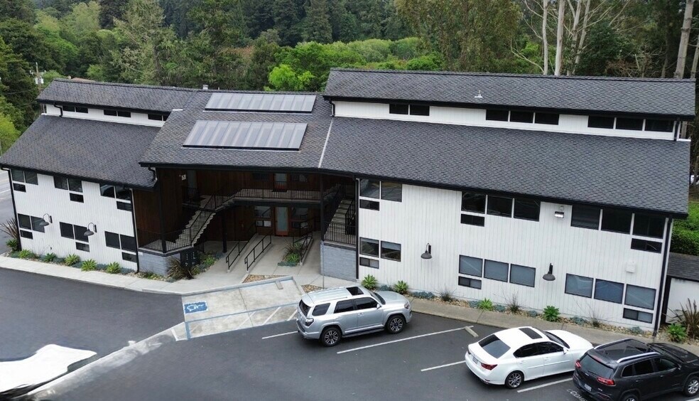 335 Spreckels Dr, Aptos, CA à louer - Photo de l’immeuble – Image 2 sur 17