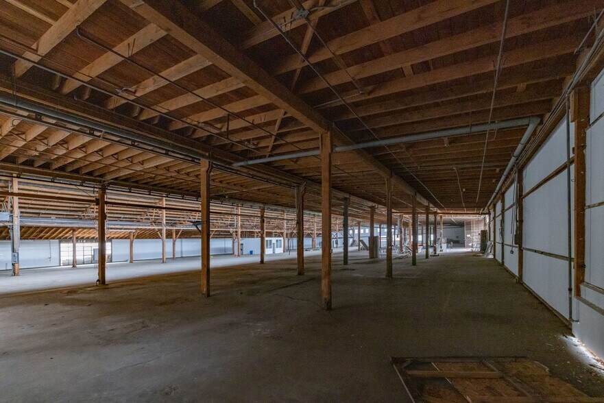 3383 E Gage Ave, Huntington Park, CA à louer - Photo intérieure – Image 3 sur 8