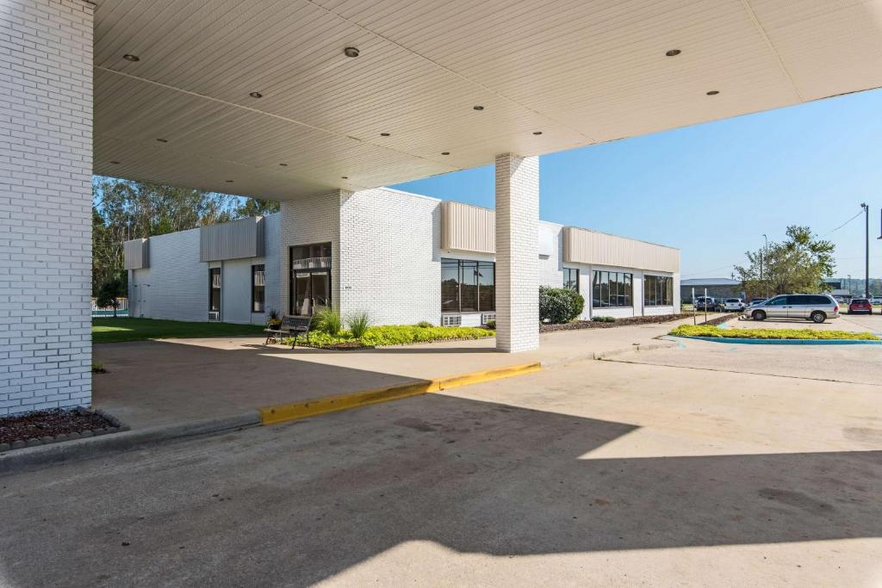 2031 Military St S, Hamilton, AL à vendre - Photo de l’immeuble – Image 2 sur 6