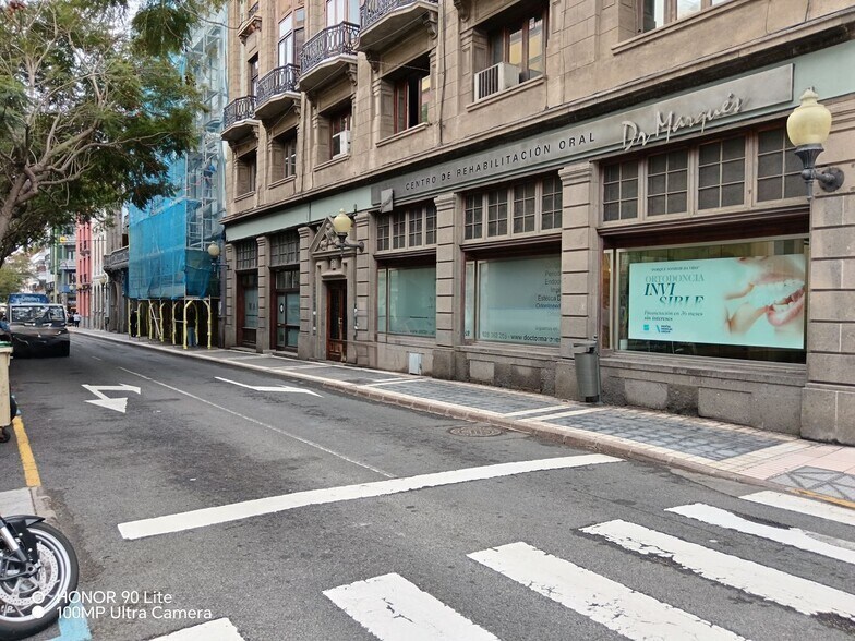 Calle Viera y Clavijo, Las Palmas de Gran Canaria, Las Palmas à louer - Photo de l’immeuble – Image 2 sur 21