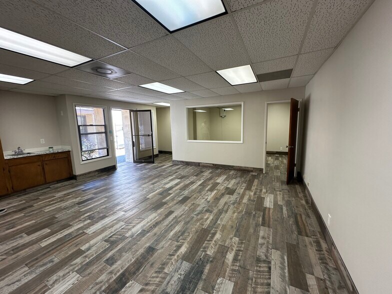 1000 S Broadway, Santa Maria, CA à louer - Photo de l’immeuble – Image 2 sur 3