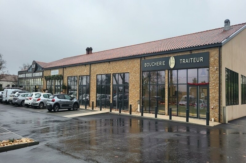 Local commercial dans Fabrègues à louer Photo de l’immeuble– Image 1 sur 11