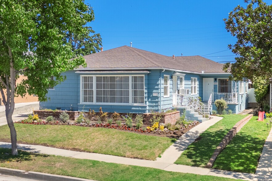 5918 S Fairfax Ave, Los Angeles, CA à vendre - Photo de l’immeuble – Image 2 sur 34