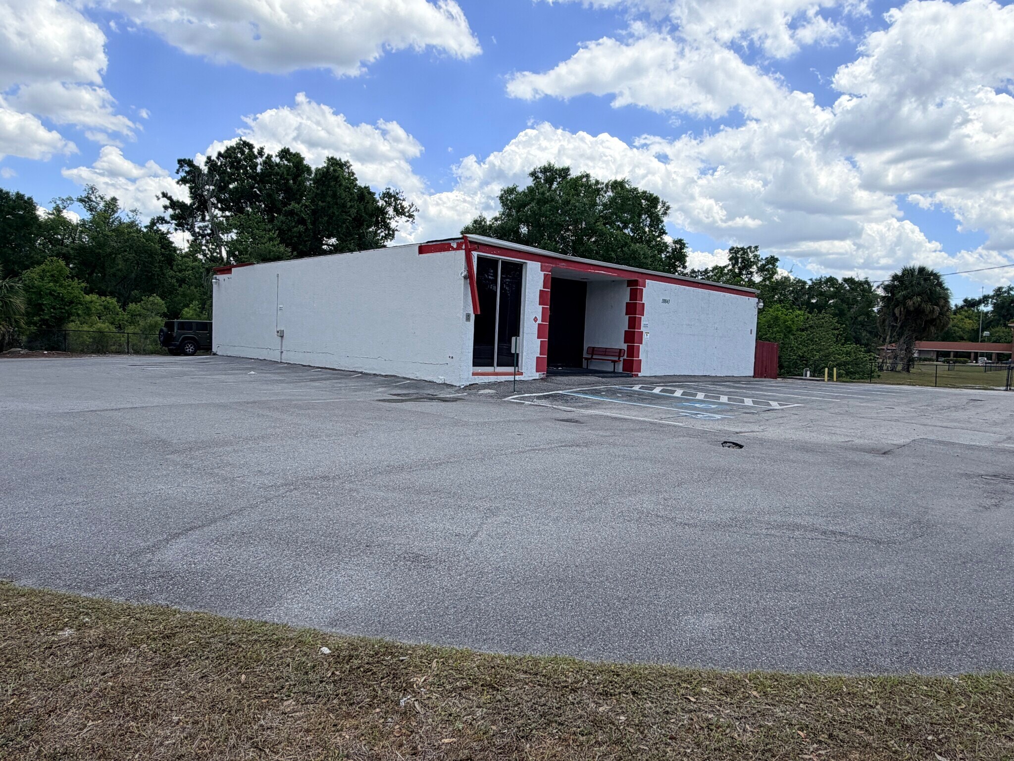18843 N US Highway 41, Lutz, FL à vendre Photo principale– Image 1 sur 19