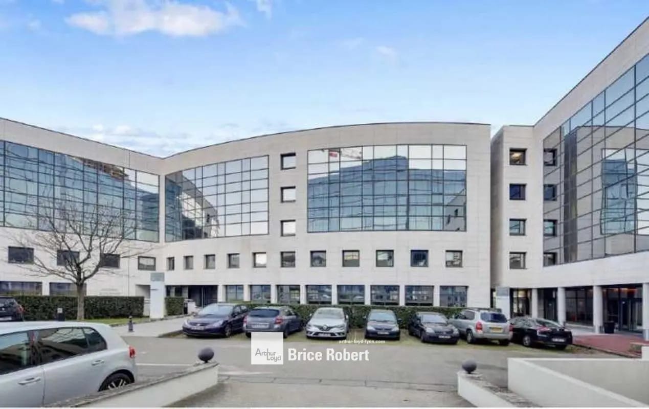 26-28 Avenue René Cassin, Lyon à louer Photo de l’immeuble– Image 1 sur 10