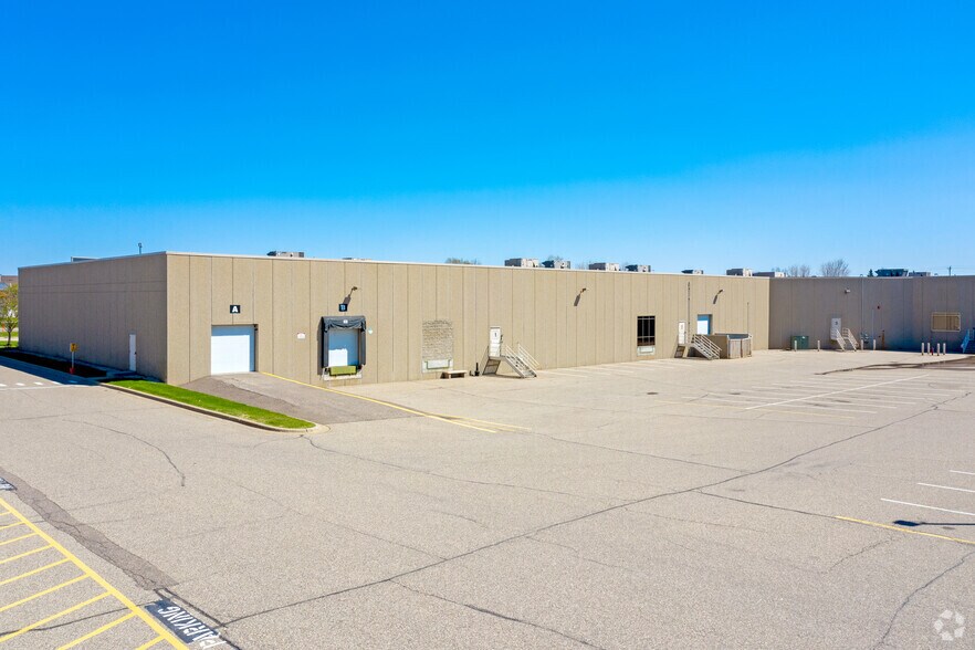 5550 Upper 147th St W, Apple Valley, MN à vendre - Photo de l’immeuble – Image 2 sur 2