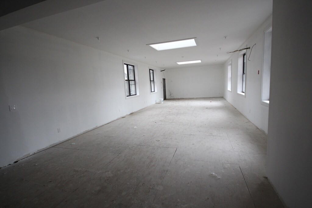 331 Melrose St, Brooklyn, NY à vendre Photo principale– Image 1 sur 16