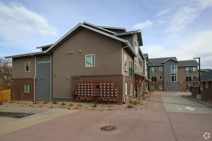 726 W Prospect Rd, Fort Collins, CO à vendre - Photo de l’immeuble – Image 2 sur 2