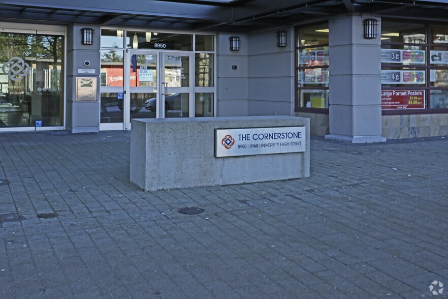 8950-8960 University High St, Burnaby, BC à louer - Photo de l’immeuble – Image 2 sur 9