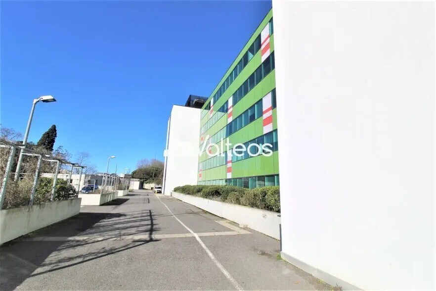 244 Route De Seysses, Toulouse à louer - Photo de l’immeuble – Image 2 sur 5