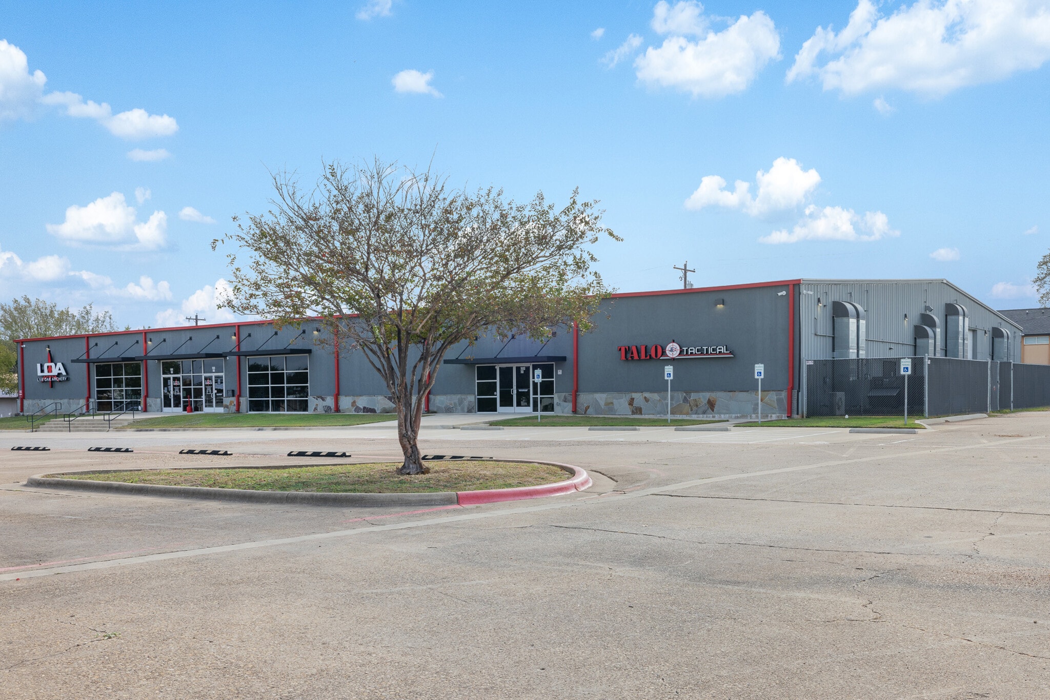 1600 S College Ave, Bryan, TX à vendre Photo principale– Image 1 sur 18