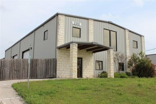 200 Trademark St, Buda, TX à louer - Photo principale – Image 1 sur 46