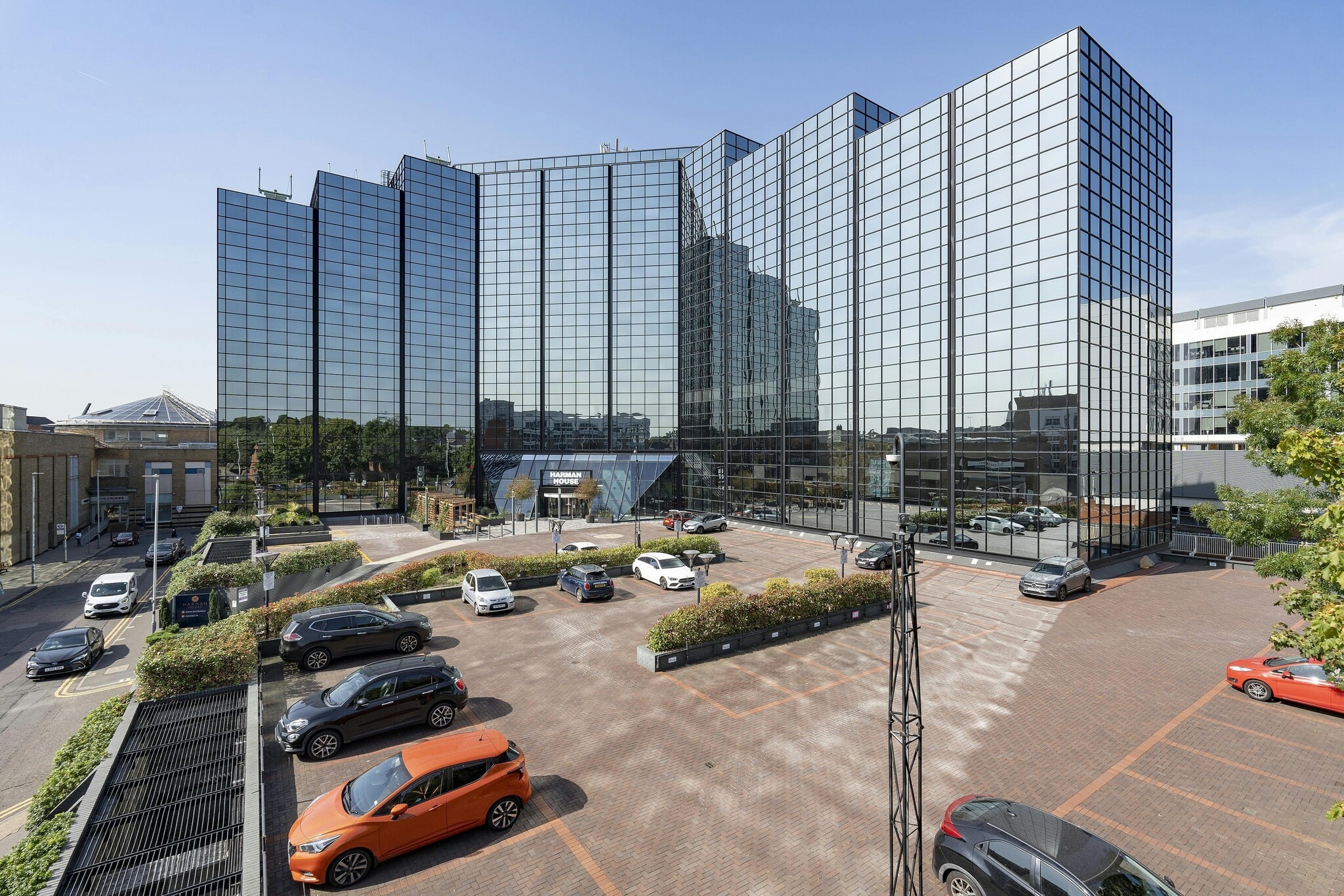 1 George St, Uxbridge à louer Photo principale– Image 1 sur 32