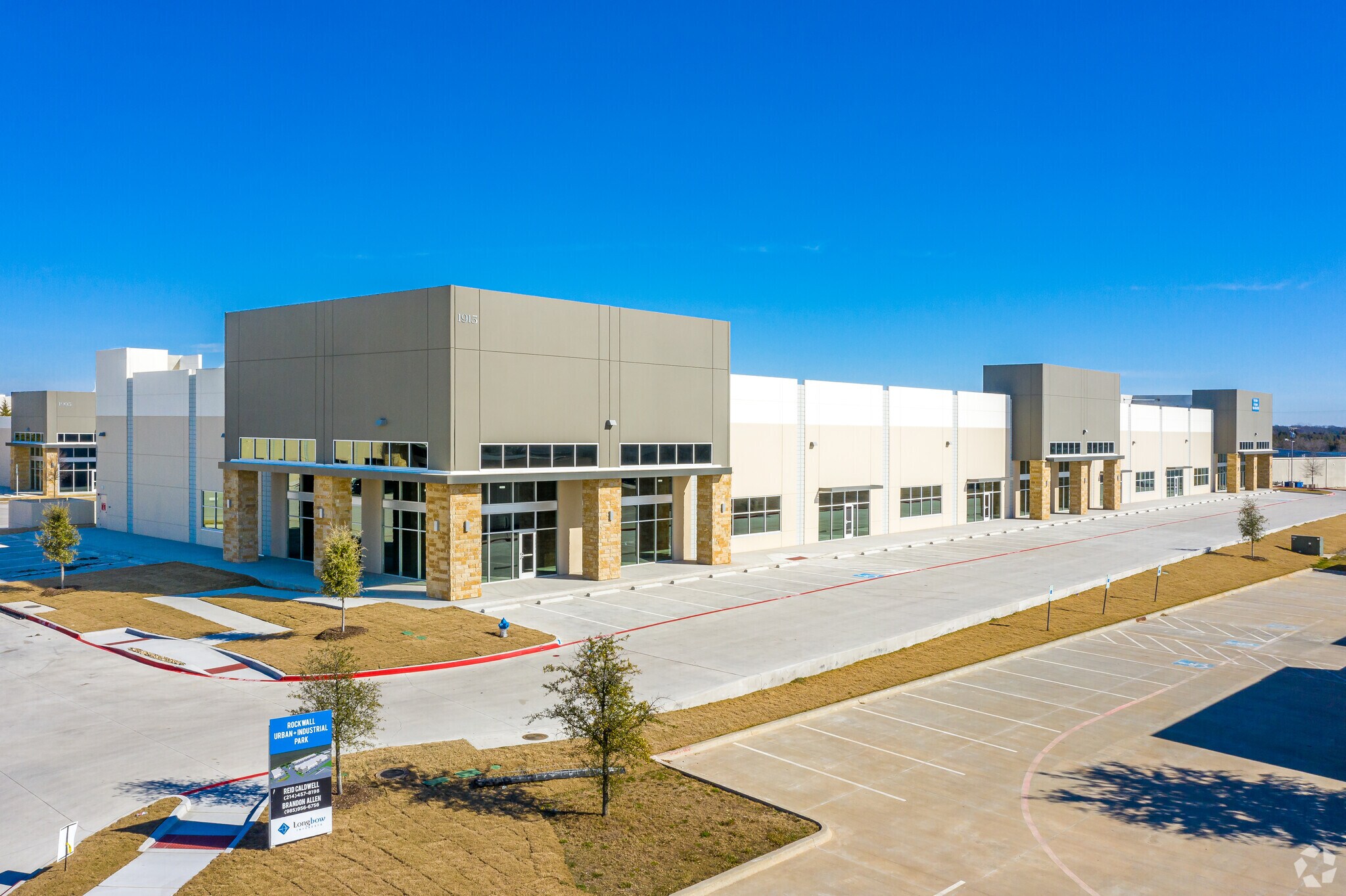 1905-1915 Alpha Dr, Rockwall, TX à louer Photo principale– Image 1 sur 4