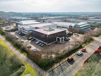 Plus de détails pour 3 Precedent Dr, Milton Keynes - Local d'activités à louer