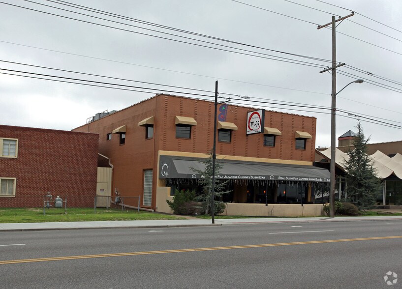 3741 S Peoria Ave, Tulsa, OK à louer - Photo principale – Image 1 sur 13