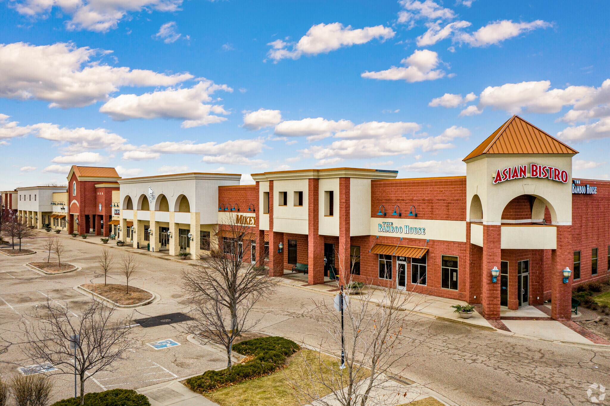 3012-3066 Village Park Dr, Plover, WI à louer Photo principale– Image 1 sur 27