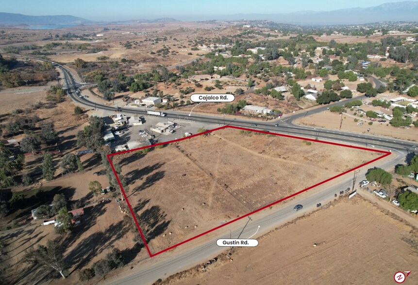 Cajalco Rd, Perris, CA à louer - Photo de l’immeuble – Image 1 sur 4