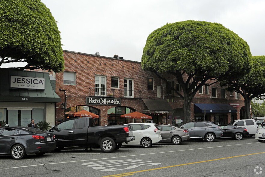 118-122 N Larchmont Blvd, Los Angeles, CA à louer - Photo de l’immeuble – Image 2 sur 3
