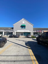 2713 NW 79th Ave, Doral, FL à louer Photo de l’immeuble– Image 1 sur 1