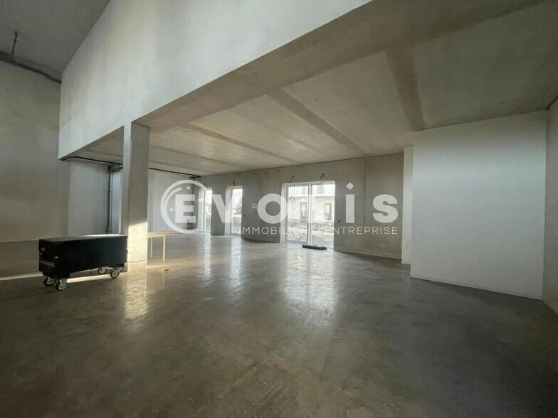 Local d'activités dans Bruges à vendre - Photo intérieure – Image 2 sur 11